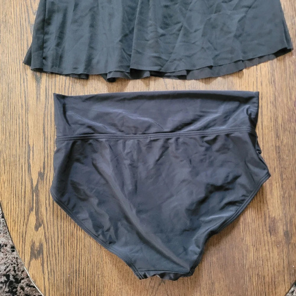Flutterkini Black Swim Molded Top and Bottom Set Size Women Large NEW with TAGS - Picture 9 of 13